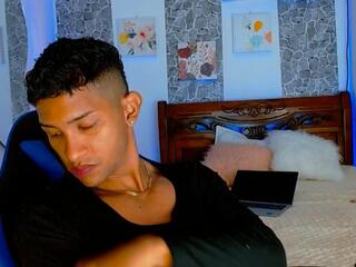 Cameron Fred webcam model stream image