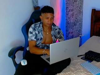 Cameron Fred webcam model stream image