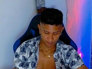 Cameron Fred webcam model stream image
