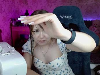 Luucy webcam model stream image