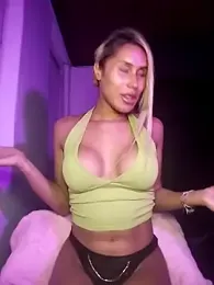 AngelinaSexFit webcam model stream image