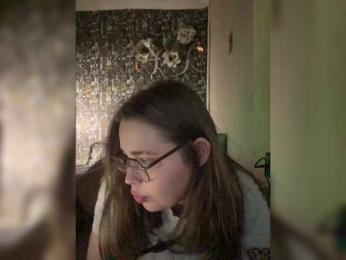 AlexisGrant webcam model stream image