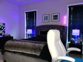 iamtattedqueen webcam model stream image