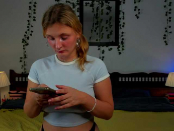 Ariana-Sunset webcam model stream image