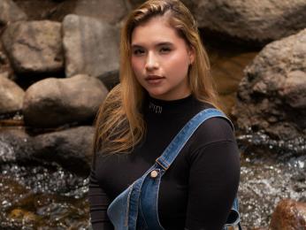 SusieJohns webcam model stream image
