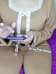 Malika_695 webcam model stream image