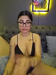 Zarayuce webcam model stream image