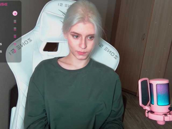 LizaKisses webcam model stream image