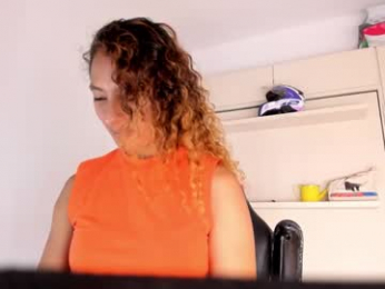 zoedanielss webcam chaturbate model stream image