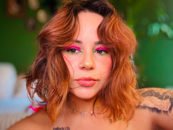 AerinBaudelaire webcam model stream image