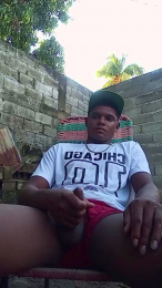 Black_spitpiss webcam cam4 model stream image