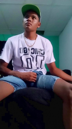 Black_spitpiss webcam model stream image