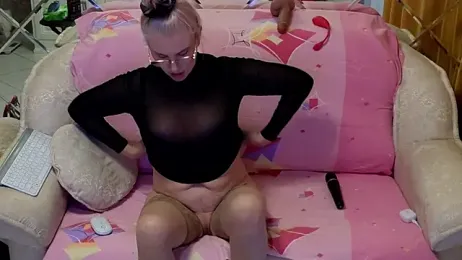 Alyonushkadarling webcam model stream image