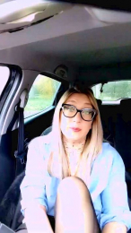 Lalalovehot2 webcam model stream image