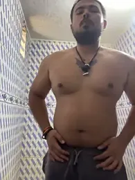 garuv8 webcam model stream image