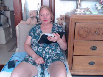MonaMonako webcam model stream image
