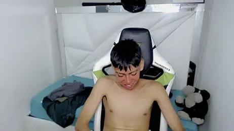 Liarr_ webcam model stream image