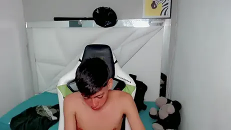 Liarr_ webcam model stream image