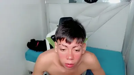 Liarr_ webcam model stream image