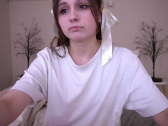 OpulentSiren webcam model stream image
