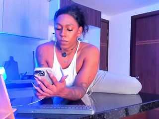 amber-raus webcam model stream image