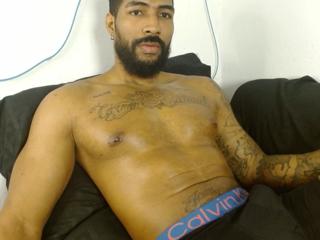 Xander Strongs webcam model stream image