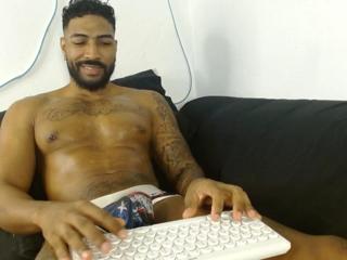 Xander Strongs webcam model stream image