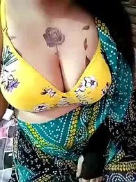 Mannroop_kaur webcam model stream image