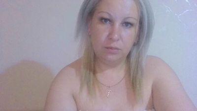 IpinaZara webcam model stream image