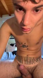 AndreaHornyDick webcam model stream image