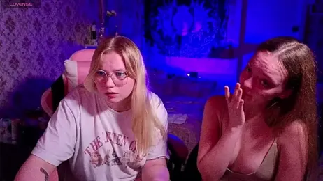 Radiants_two webcam model stream image