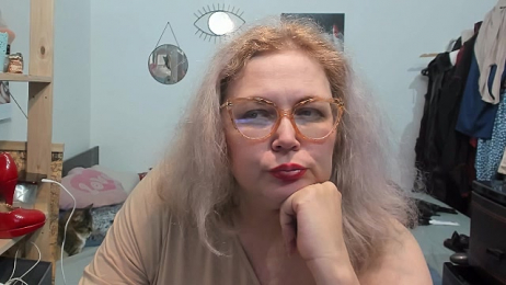 switchlorenx webcam model stream image