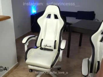 kinga_da_vinci webcam model stream image