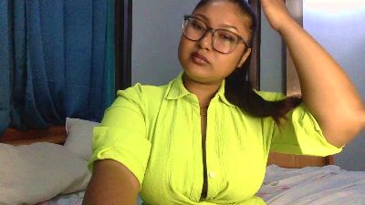 ChyaraMia webcam cam4 model stream image