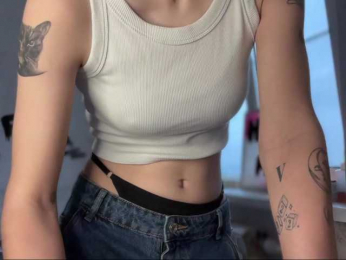 IrmaLai webcam model stream image