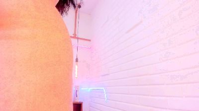 Maralinette_ webcam model stream image