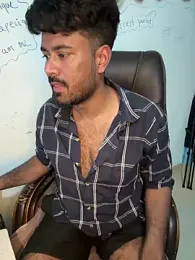 MeekBatgirl webcam model stream image