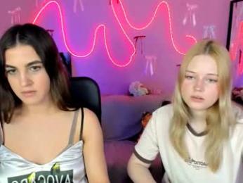 trixy_melison webcam model stream image