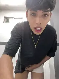 Logan_kiing webcam model stream image