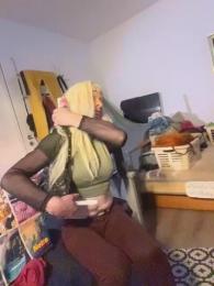 Moniqu3Lov3 webcam model stream image