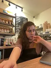 cinnabon_ webcam model stream image