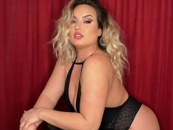 YaraLiriel webcam model stream image