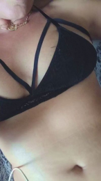 Titouna webcam model stream image