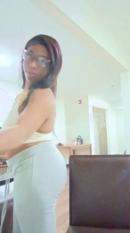 PrettyRed74 webcam model stream image