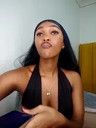 Hannah_107 webcam model stream image