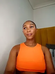 Hannah_107 webcam model stream image