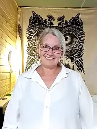 irinamaux webcam model stream image