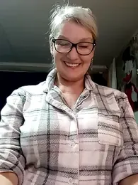 irinamaux webcam model stream image