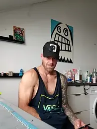 eltoulou webcam model stream image