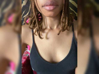 Deslimbody0 webcam bongacams model stream image